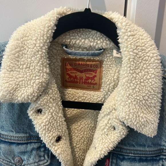 Levi’s ORIGINAL SHERPA TRUCKER JACKET size S - Picture 2 of 4